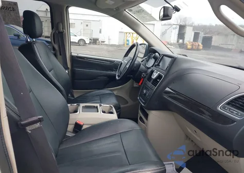 2016 Chrysler Town & Country Touring из США, поврежденный, VIN 2C4RC1BG7GR222002